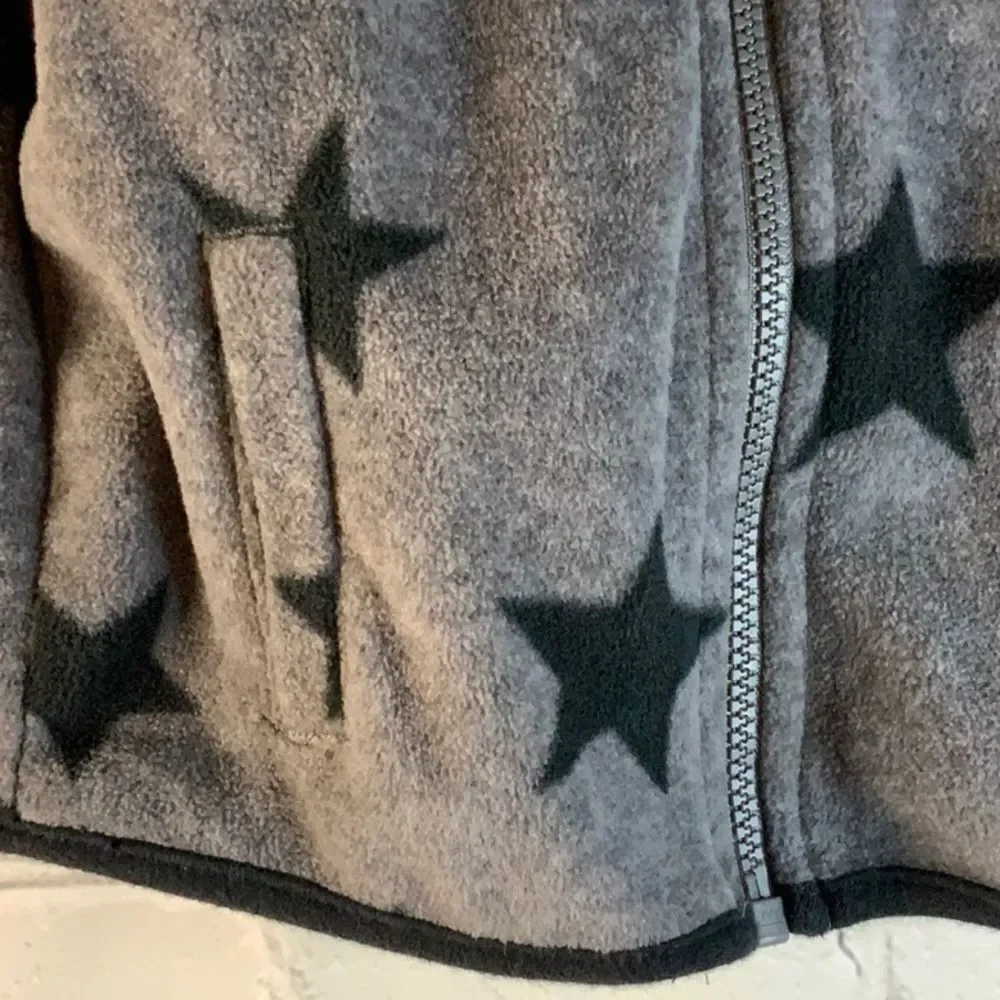 Carter Gray Vest with Black Stars, Size‎ 6 months, Unisex Vest for Infants